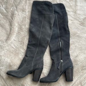 Dolce Vita, suede boots. SIZE 7